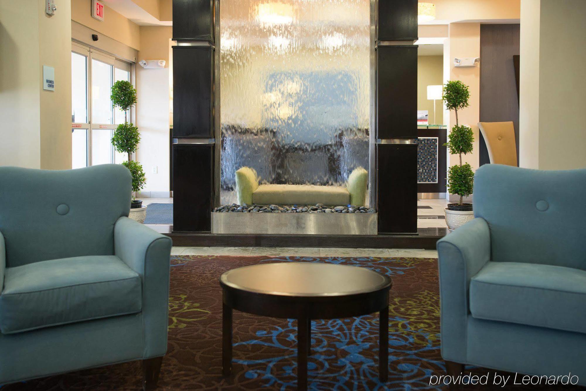 Express - Lea By Ihg Hotel Albert Lea